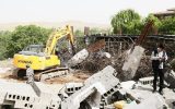 نخاله‌های ساختمانی ویلاهای تخریب شده در دل طبیعت!