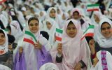 مصلا در آغوش فرشتگان/ روایتی از نخستین ارتباط دخترانه رسمی با خدا