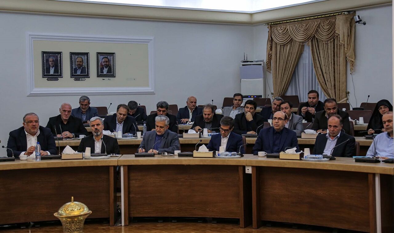 نمایندگان آذربایجان‌شرقی خواستار روشن شدن وضعیت باشگاه تراکتور شدنذ