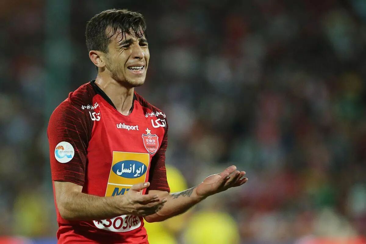 احمدزاده به پرسپولیس پیوست – به وقت مطالبه