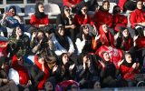 روز متفاوت برای نساجی و ورزشگاه شهید وطنی؛ سکوها در تسخیر بانوان